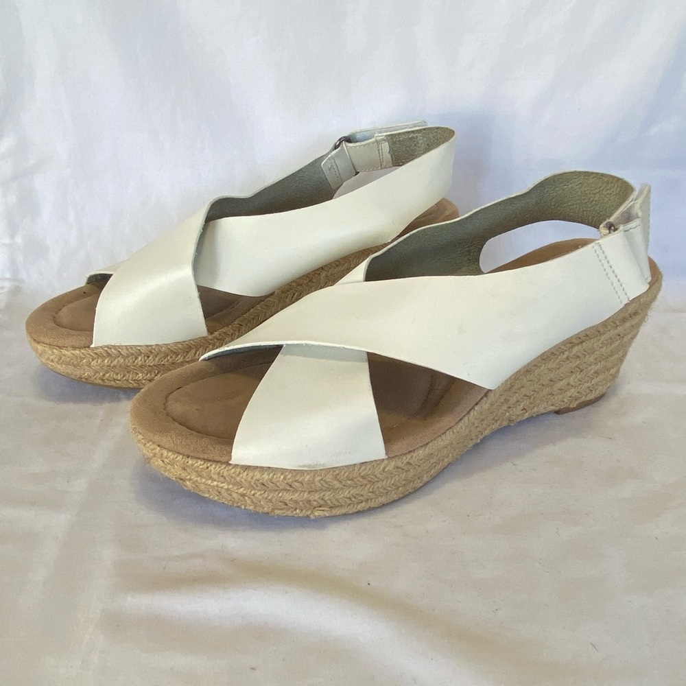 Chinese Laundry white wedge sandals